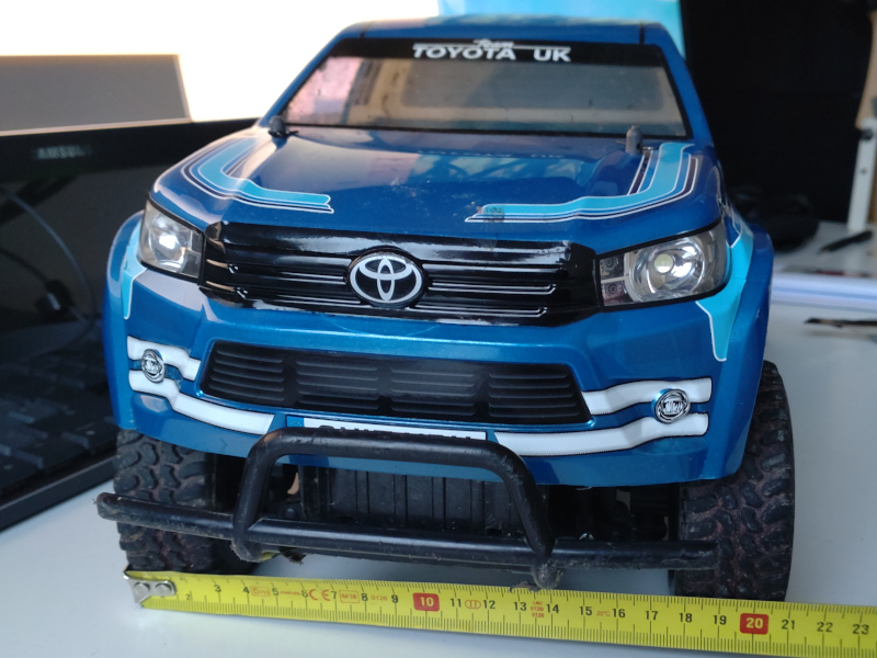 Tamiya CC-02 Toyota Hilux Extra Cab - 3D printed offset wheels